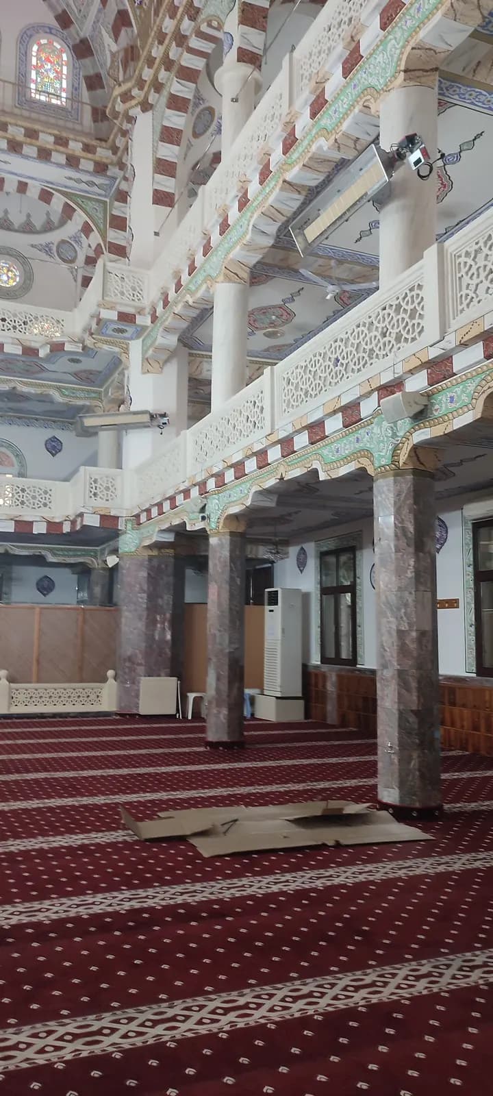 Cami — gerçek montaj
