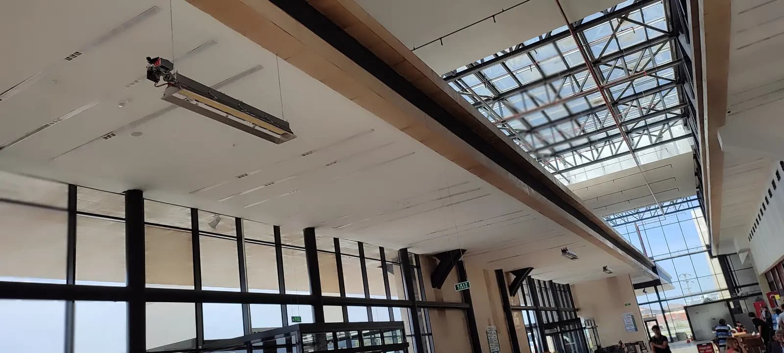 Terminal / AVM / Mağaza — gerçek montaj